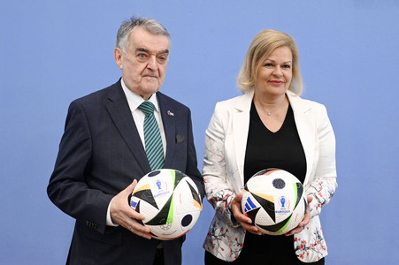 Bundespressekonferenz 10 Tage vor der EM in Berlin