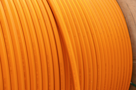 Symbolfoto Glasfaser