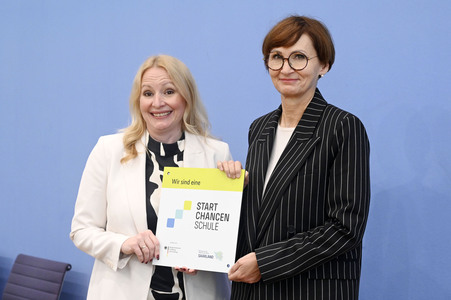 Bundespressekonferenz Unterzeichnung des Startchancen-Programms in Berlin