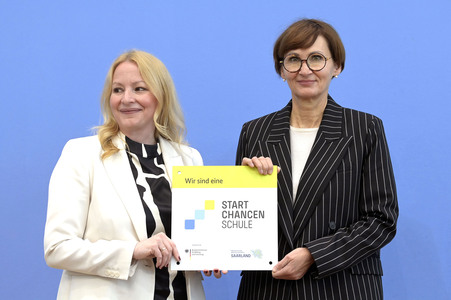 Bundespressekonferenz Unterzeichnung des Startchancen-Programms in Berlin