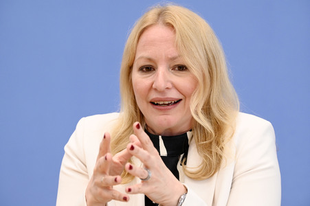 Bundespressekonferenz Unterzeichnung des Startchancen-Programms in Berlin