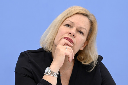 Bundespressekonferenz Bundeslagebild 'Häusliche Gewalt' in Berlin