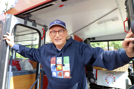 Einweihung des Ottifanten-Busses in Hamburg