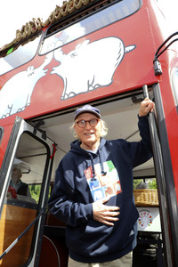 Einweihung des Ottifanten-Busses in Hamburg