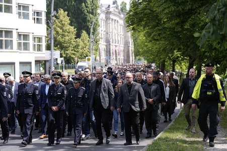 Schweigemarsch für den ermordeten Mannheimer Polizisten Rouven L. in Berlin
