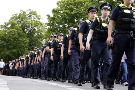 Schweigemarsch für den ermordeten Mannheimer Polizisten Rouven L. in Berlin