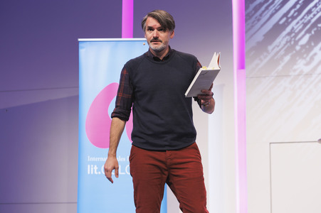 Saša Stanišić bei der lit.Cologne 2024 in Köln