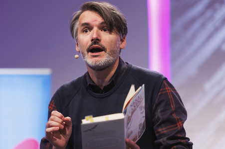 Saša Stanišić bei der lit.Cologne 2024 in Köln