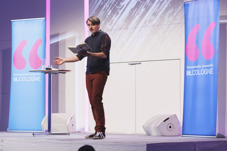 Saša Stanišić bei der lit.Cologne 2024 in Köln