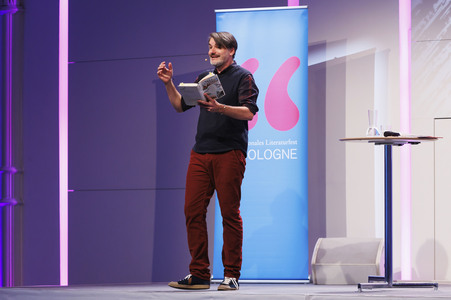 Saša Stanišić bei der lit.Cologne 2024 in Köln