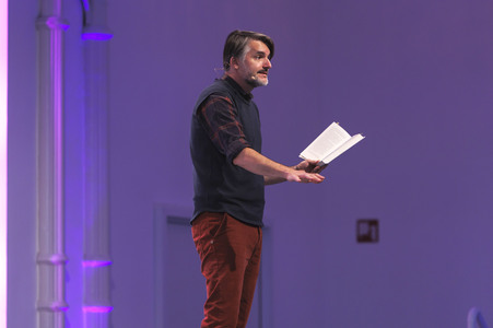 Saša Stanišić bei der lit.Cologne 2024 in Köln