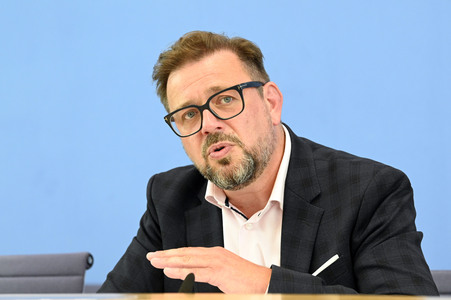 Bundespressekonferenz Veröffentlichung des Berichts 'Bildung in Deutschland 2024' in Berlin