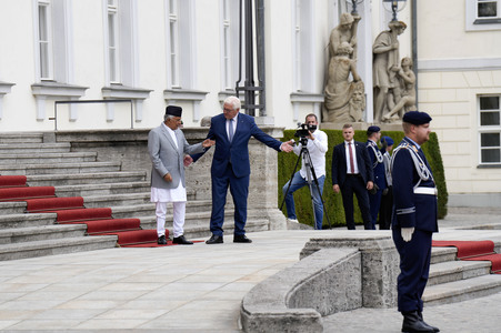 Begrüßung des Präsidenten von Nepal in Berlin