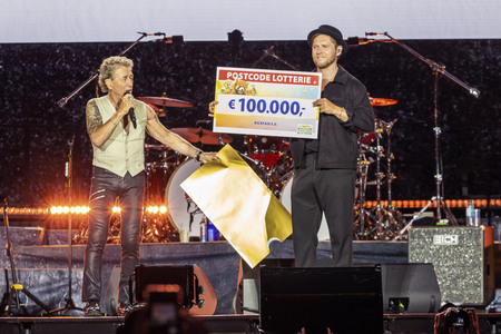 Konzert von Peter Maffay mit Band und Gästen in Hannover