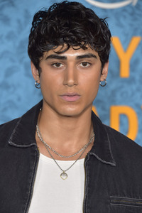 Serienpremiere 'My Lady Jane' in Los Angeles