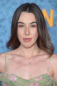 Serienpremiere 'My Lady Jane' in Los Angeles