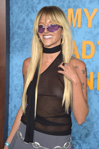 Serienpremiere 'My Lady Jane' in Los Angeles