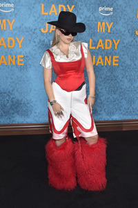 Serienpremiere 'My Lady Jane' in Los Angeles