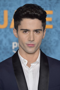 Serienpremiere 'My Lady Jane' in Los Angeles