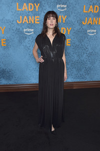 Serienpremiere 'My Lady Jane' in Los Angeles
