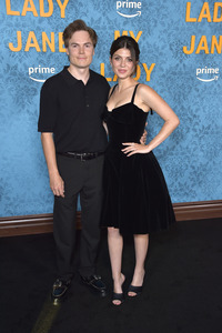 Serienpremiere 'My Lady Jane' in Los Angeles
