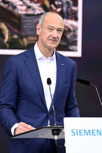 Olaf Scholz bei Siemens in Berlin