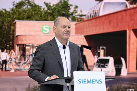 Olaf Scholz bei Siemens in Berlin