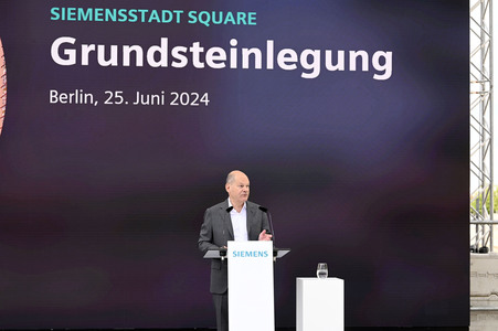 Olaf Scholz bei Siemens in Berlin