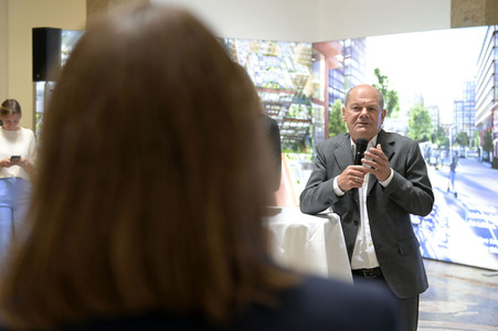 Olaf Scholz bei Siemens in Berlin