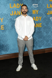 Serienpremiere 'My Lady Jane' in Los Angeles