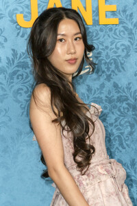 Serienpremiere 'My Lady Jane' in Los Angeles