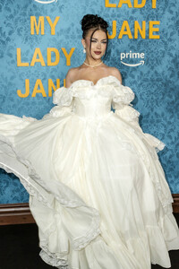 Serienpremiere 'My Lady Jane' in Los Angeles