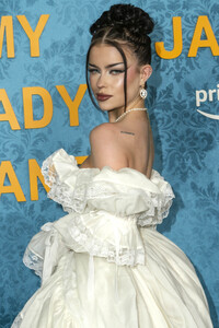 Serienpremiere 'My Lady Jane' in Los Angeles