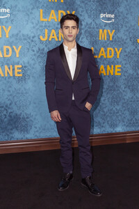 Serienpremiere 'My Lady Jane' in Los Angeles