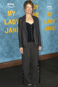 Serienpremiere 'My Lady Jane' in Los Angeles