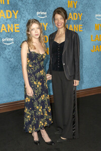 Serienpremiere 'My Lady Jane' in Los Angeles