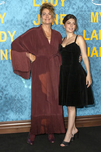 Serienpremiere 'My Lady Jane' in Los Angeles