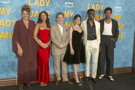 Serienpremiere 'My Lady Jane' in Los Angeles