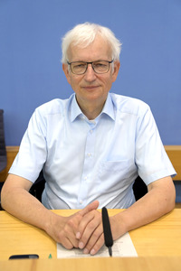 Bundespressekonferenz Neue Verfassungsbeschwerden gegen das Bundesklimaschutzgesetz in Berlin