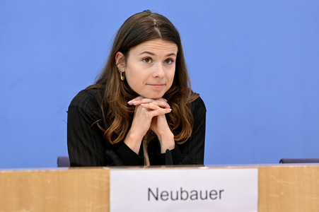 Bundespressekonferenz Neue Verfassungsbeschwerden gegen das Bundesklimaschutzgesetz in Berlin