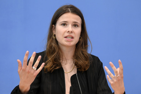 Bundespressekonferenz Neue Verfassungsbeschwerden gegen das Bundesklimaschutzgesetz in Berlin