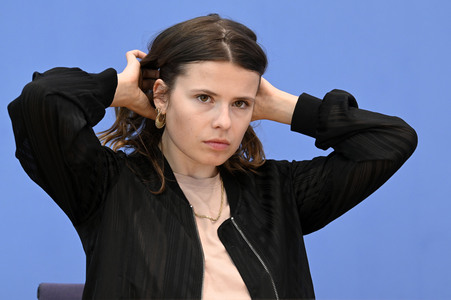 Bundespressekonferenz Neue Verfassungsbeschwerden gegen das Bundesklimaschutzgesetz in Berlin