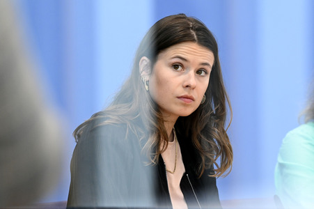 Bundespressekonferenz Neue Verfassungsbeschwerden gegen das Bundesklimaschutzgesetz in Berlin