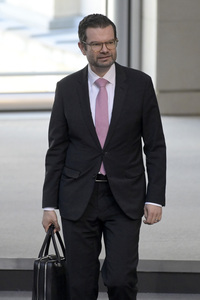 177. Sitzung des Deutschen Bundestages in Berlin