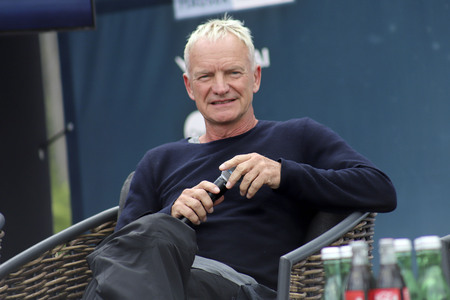 Pressekonferenz mit Sting, Bryan Adams und Simply Red in Schladming