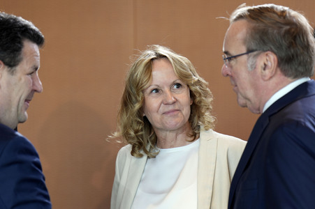 106. Sitzung des Bundeskabinetts in Berlin