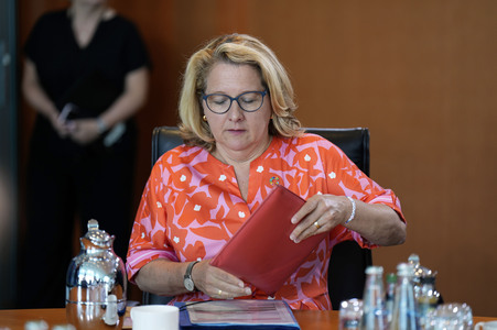 106. Sitzung des Bundeskabinetts in Berlin