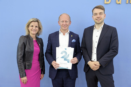 Bundespressekonferenz Israel Survey 2024 in Berlin