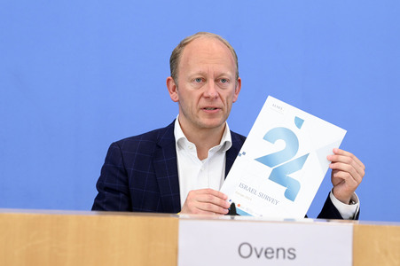 Bundespressekonferenz Israel Survey 2024 in Berlin