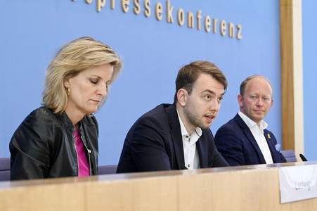 Bundespressekonferenz Israel Survey 2024 in Berlin